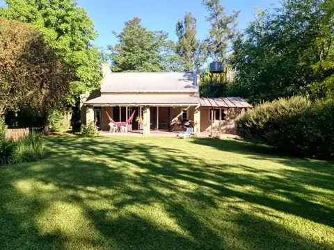 Casa en Alquiler en Bella Vista, USD 1.600