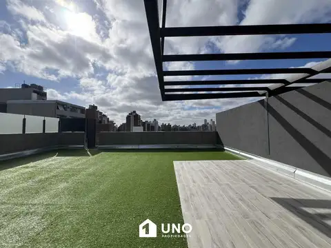 Ituzaingo y Buenos Aires - Dpto de 3 Dormitorios. Cochera disponible.