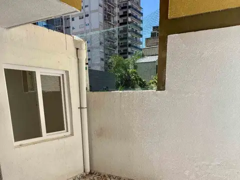 Avenida Hipólito Yrigoyen 500