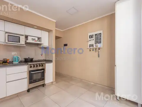 Depto Tipo Casa en Venta 70 años