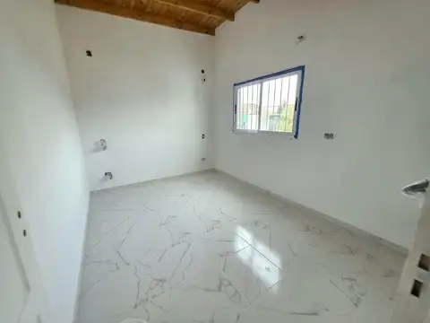 Depto Tipo Casa en Alquiler de 3 dormitorios