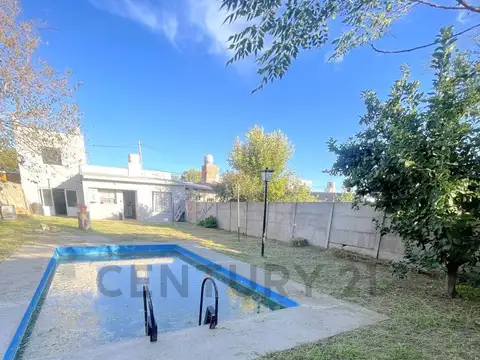 Casa de 3 dormitorios con pileta - Venado Tuerto, Santa Fe