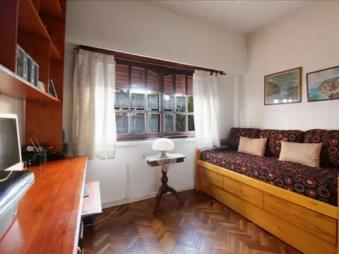 Depto Tipo Casa 5 ambientes con 2 baños
