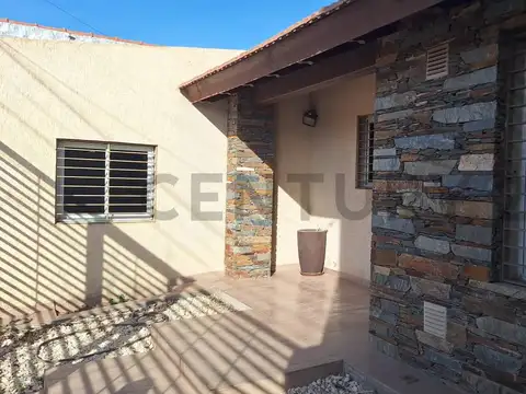 VENTA CASA 3 HABITACIONES CON PILETA