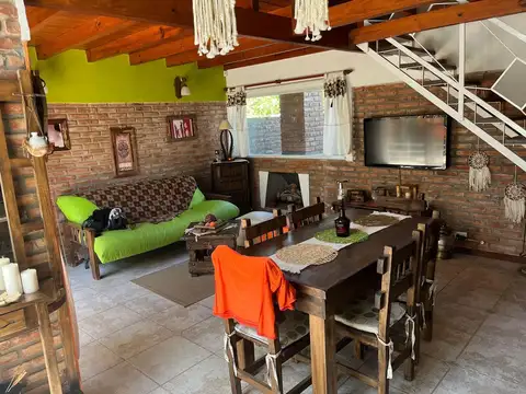 Casa en Venta con 1 cochera