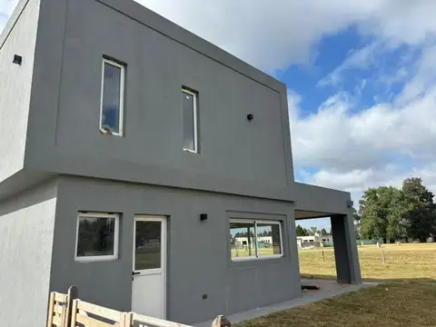 VENTA CASA EN CLUB DE CAMPO EL CANDIL (CANNING-SAN VICENTE)