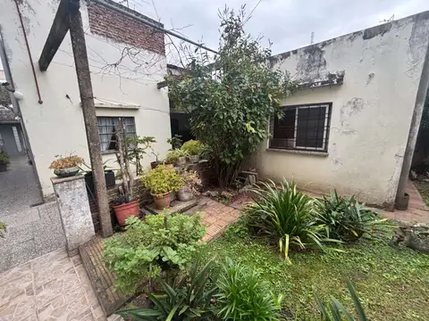 Depto Tipo Casa 4 ambientes con 1 baño