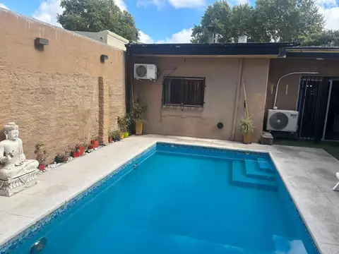 Elpidio González 4700, Piso PB