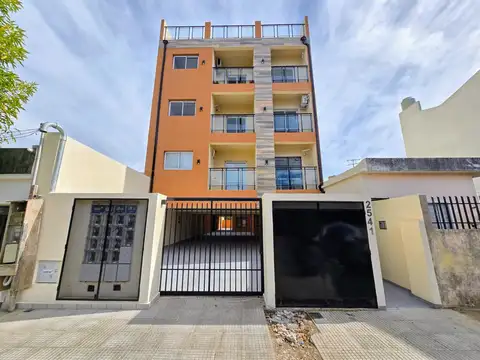 Departamento 3 ambientes+ cochera y terraza- Villa Luzuriaga