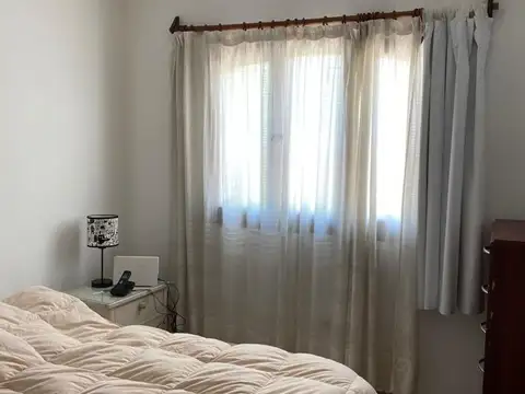 Grand Bourg. Francisco Beiró 1000