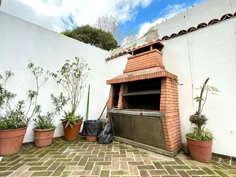 Casa 4 ambientes con 1 baño