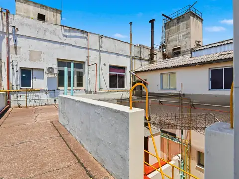 Oficina en Venta con 10 cocheras