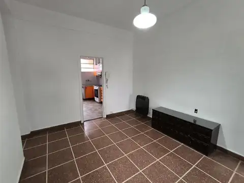 Depto Tipo Casa en Alquiler en Agronomia, $ 1.200.000