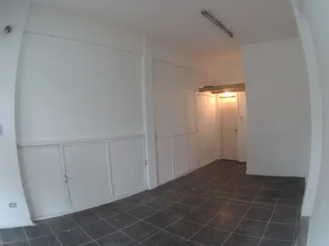 Local en Venta Via Púb.