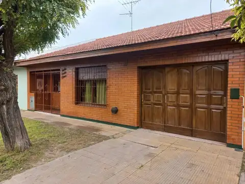 160 e/ 47 y 49