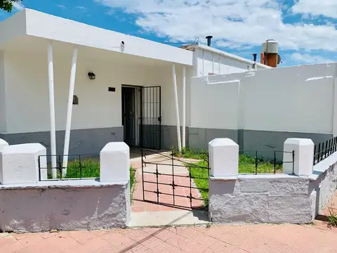 Casa 2 dormitorios en Yofre