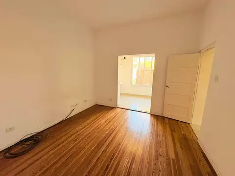 Depto Tipo Casa en Venta 40 años