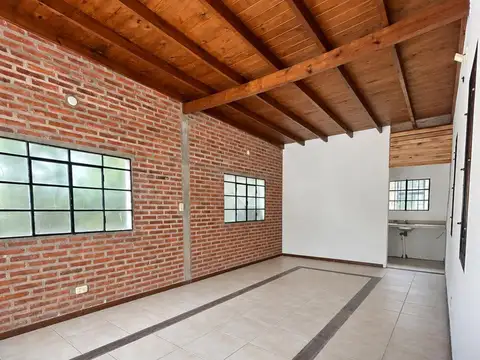 LOCAL COMERCIAL APTO PROFESIONALES EN EL CENTRO DE LOS CARDALES