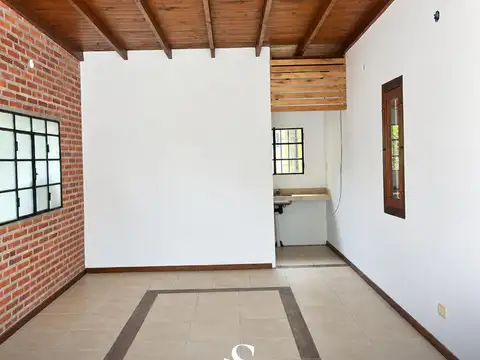 LOCAL COMERCIAL APTO PROFESIONALES EN EL CENTRO DE LOS CARDALES
