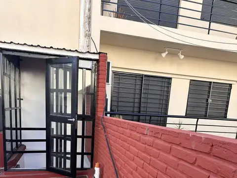 Depto Tipo Casa en Venta en Caballito, USD 90.000