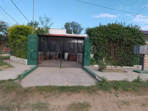 Venta de Casa mas dpto  en venta en ruta 1
