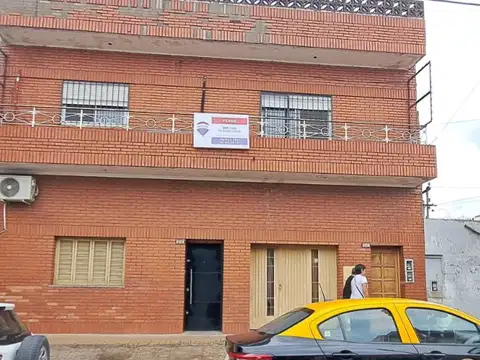 Alquiler amplio depto de 3 amb