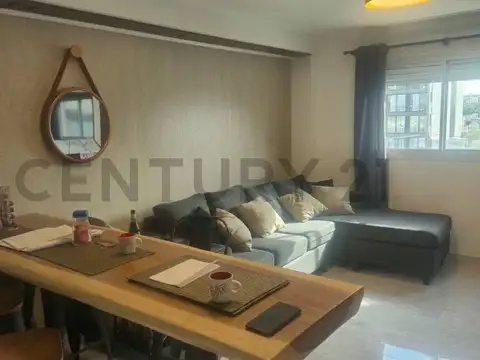 DÚPLEX IMPECABLE EN PISO 3 - CONTRAFRENTE SILENCIOSO, LUMINOSO,APTO TEMPORARIO |