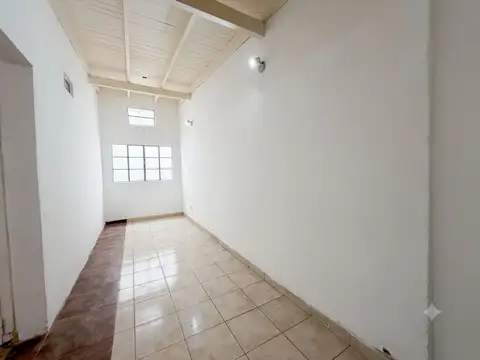 PH de un dormitorio en centro de V. Mitre
