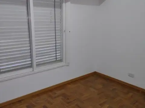 Depto Tipo Casa en Venta 45 años
