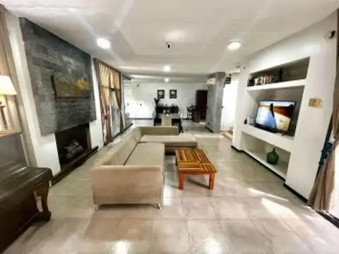 Del Cielito 321