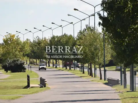 Terreno en Venta, FOT 0,6