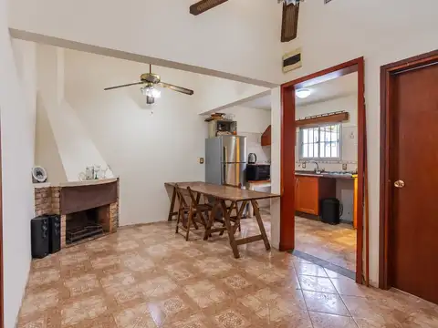 VENTA CASA 1 O 2 DORMITORIOS PATIO CON PARRILLERO