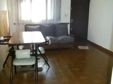 CASTRO BARROS 1900, Piso PB