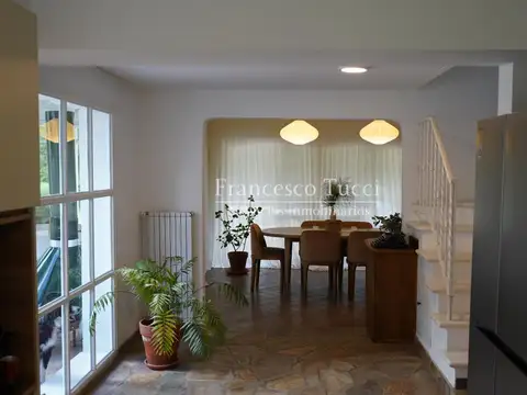 Casa en Venta al Oeste