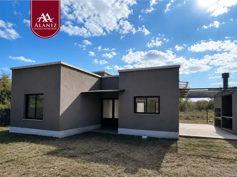 Casa en venta en Melo a estrenar con gas natural