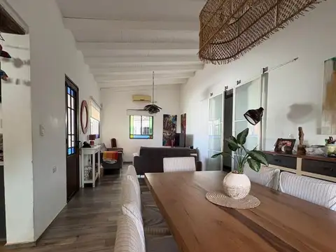 Venta Casa con pileta Apta a credito Unquillo acepta permuta