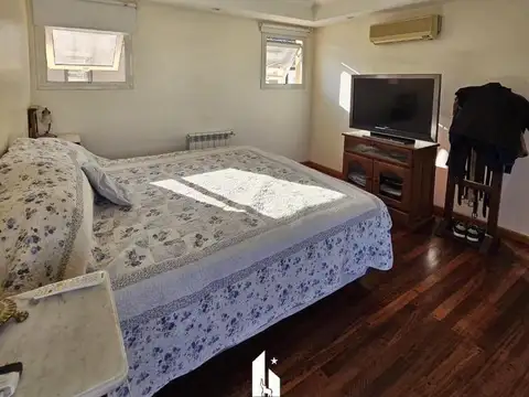 OPENHOUSE INMOBILIARIA vende hermosa casa en Barrio Palmares.