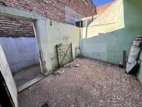 Av. Fernandez de la Cruz 3300