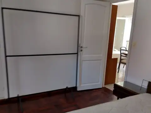 Depto Tipo Casa en Alquiler 40 años