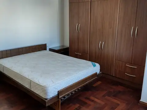 Depto Tipo Casa en Alquiler en Olivos, $ 760.000