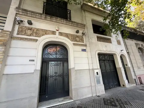Venta de Espectacular Casona Reciclada en Barrio Lourdes-Rosario