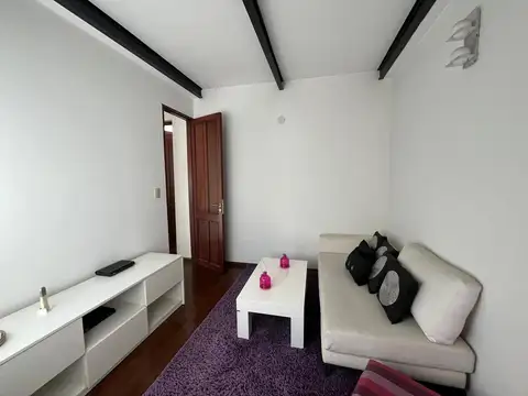 Casa 12 ambientes con 3 baños