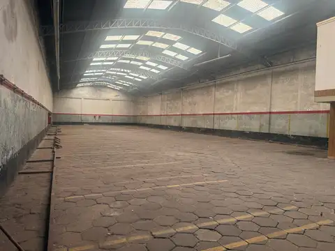 Galpón de 610 m2 en alquiler ubicado en Andalgalá al 3000, cercano a Av Eva Perón y Av Gral Paz.