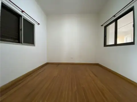 Depto Tipo Casa en Venta de 4 dormitorios