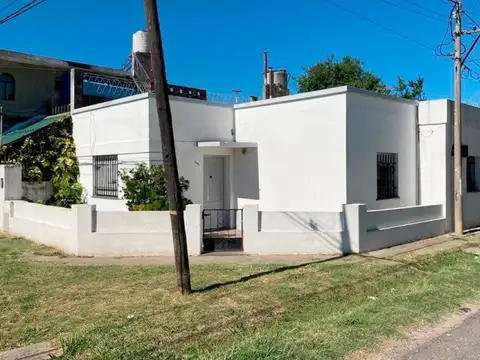 CASA 2 DORMITORIOS CON PATIO SANCHO PANZA ESQ. BALCARCE