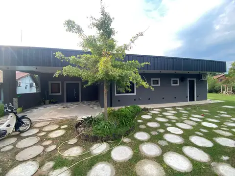 NOT. Venta. Casa 4 ambientes. Lote 969 m2. Parque Sakura. Exaltacion de la Cruz