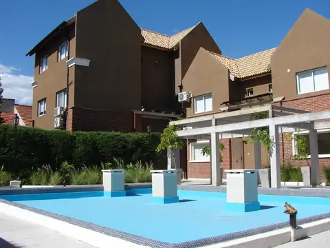 Depto Tipo Casa en Venta con 1 cocheras