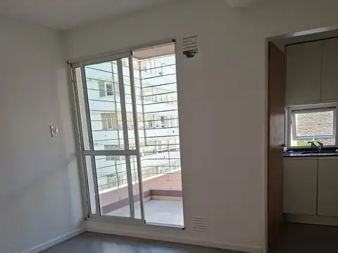 Departamento en Alquiler en Martín, $ 680.000