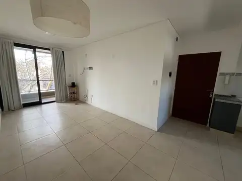 Departamento en Alquiler en Echesortu, $ 450.000