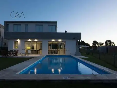 Casa en Venta en Arenas del Sur, USD 550.000